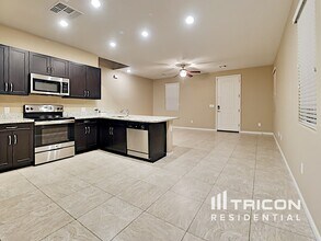 12539 W Hummingbird Terrace in Peoria, AZ - Building Photo - Building Photo