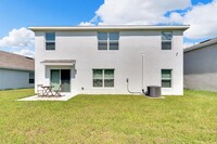 3729 Capri Coast Dr in Plant City, FL - Foto de edificio - Building Photo