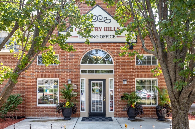 Cambury Hills Apartments in Omaha, NE - Building Photo - Building Photo