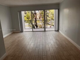 210 NW 87th Ave, Unit L218 in Miami, FL - Building Photo