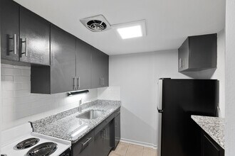 6012 N Kenmore Ave in Chicago, IL - Building Photo - Building Photo