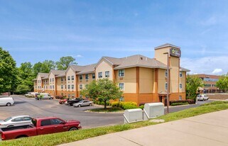 Furnished Studio-Charlotte - University Place in Charlotte, NC - Building Photo