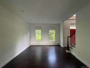 14 Ledge Rock Ct in Garrison, NY - Building Photo - Building Photo