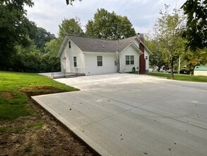 1925 Rogers Rd in Morristown, TN - Building Photo - Building Photo