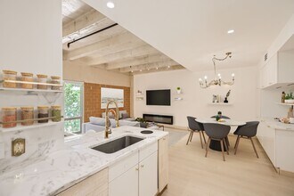 1115 S Alamo St in San Antonio, TX - Building Photo - Building Photo