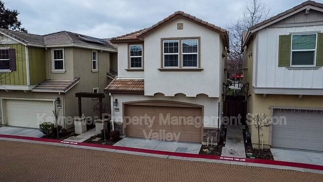 24216 Nora Cir in Hayward, CA - Building Photo - Building Photo