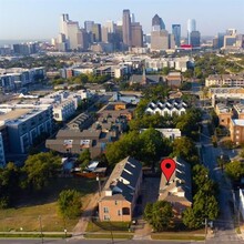 4007 Brownstone Ct in Dallas, TX - Building Photo - Building Photo