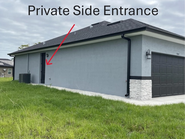 5824 Lisa Ct in Port St. Lucie, FL - Building Photo - Building Photo