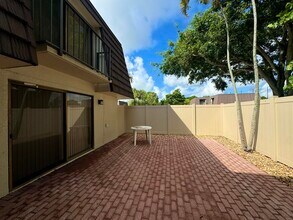 7216 72nd Way in West Palm Beach, FL - Building Photo - Building Photo