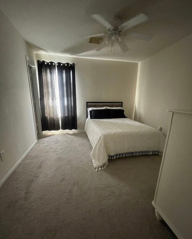 property at 931 N Sky Dr
