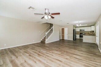 504 Country Estates Dr in Hutto, TX - Building Photo - Building Photo