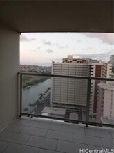 445 Seaside Ave in Honolulu, HI - Building Photo - Building Photo