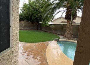 8937 W Lone Cactus Dr in Peoria, AZ - Building Photo - Building Photo
