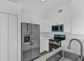 9249 SW 146th Ct in Miami, FL - Building Photo