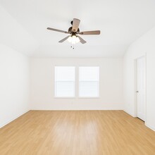 9414 Glendown Ln in Houston, TX - Building Photo - Building Photo