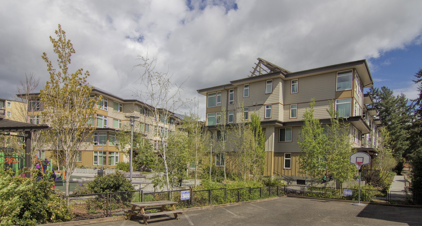 Lake City Court in Seattle, WA - Building Photo