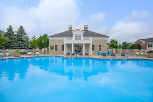 The Residence at Barrington in Aurora, OH - Building Photo