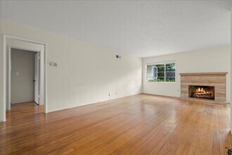 1502 Fordham Way in Mountain View, CA - Building Photo - Building Photo