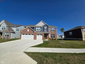 5128 Summerton St, Unit A312 in McCordsville, IN - Building Photo - Building Photo