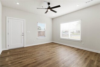 3406 SE K St in Bentonville, AR - Building Photo - Building Photo