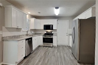 11195 Crowthore Ct in Alpharetta, GA - Building Photo - Building Photo