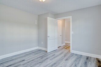 220 Twisted Oak Dr NW in Christiansburg, VA - Building Photo - Building Photo