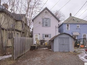 127 N 28th Ave W in Duluth, MN - Building Photo - Building Photo