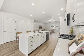 238 W Norwich St in Meridian, ID - Building Photo - Building Photo