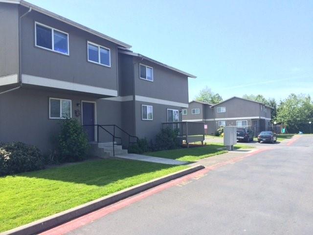 1315 N 18th St in Mount Vernon, WA - Foto de edificio - Building Photo