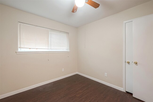 property at 1447 Willow Rock Rd