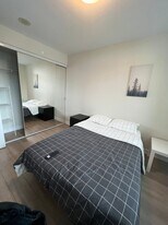 118 Balliol St in Toronto, ON - Building Photo