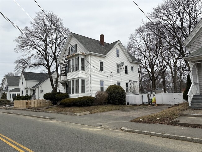 166 Grafton St in Brockton, MA - Building Photo - Building Photo