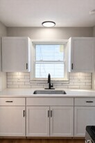 4249 Wyncote Rd in South Euclid, OH - Building Photo