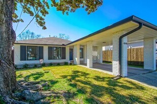4840 Loveland St in Metairie, LA - Building Photo