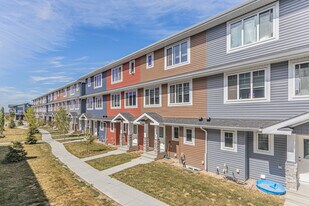 411 Awentia Dr in Leduc, AB - Building Photo