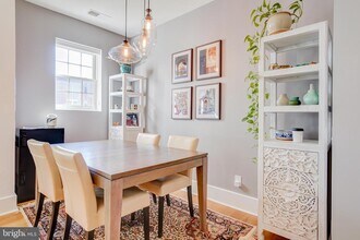2926 Porter St NW-Unit -302 in Washington, DC - Building Photo - Building Photo
