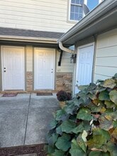 43 Rotunda Cir in Asheville, NC - Building Photo - Building Photo