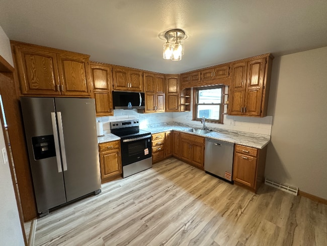 3019 S Prairie Ave in Sioux Falls, SD - Foto de edificio - Building Photo