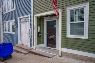 149 G St in Boston, MA - Building Photo - Building Photo