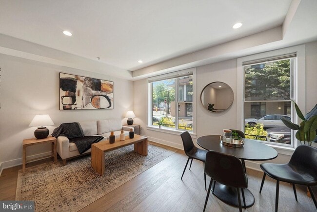 property at 703 Newton Pl NW