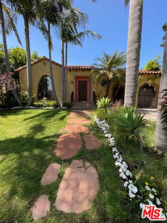 309 Crescent Dr in Beverly Hills, CA - Building Photo