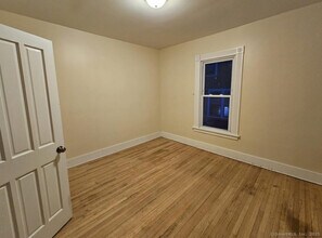 149 S Cliff St in Ansonia, CT - Building Photo - Building Photo