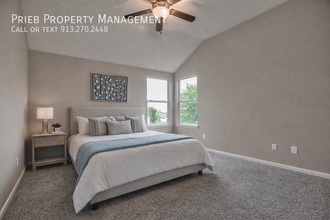 233 W Fountain Cir in Gardner, KS - Building Photo - Building Photo