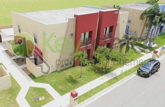 1205 E Daffodil Ave in McAllen, TX - Building Photo - Building Photo