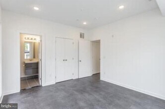 1154 S Sydenham St, Unit 2 in Philadelphia, PA - Building Photo - Building Photo