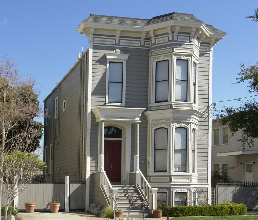 1567 Pacific Ave in Alameda, CA - Foto de edificio