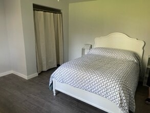 2314 S Carnine Ct, Unit Apartment Home in Spokane Valley, WA - Foto de edificio - Building Photo