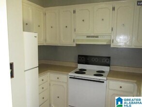 2715 Southbury Cir in Vestavia Hills, AL - Building Photo - Building Photo