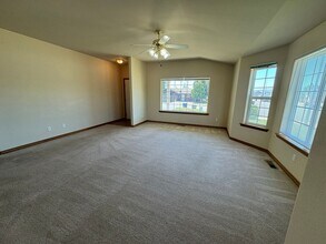 113 W Greenfield Ave in Ellensburg, WA - Building Photo - Building Photo