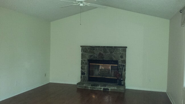 34 Alta Way in Hot Springs, AR - Foto de edificio - Building Photo